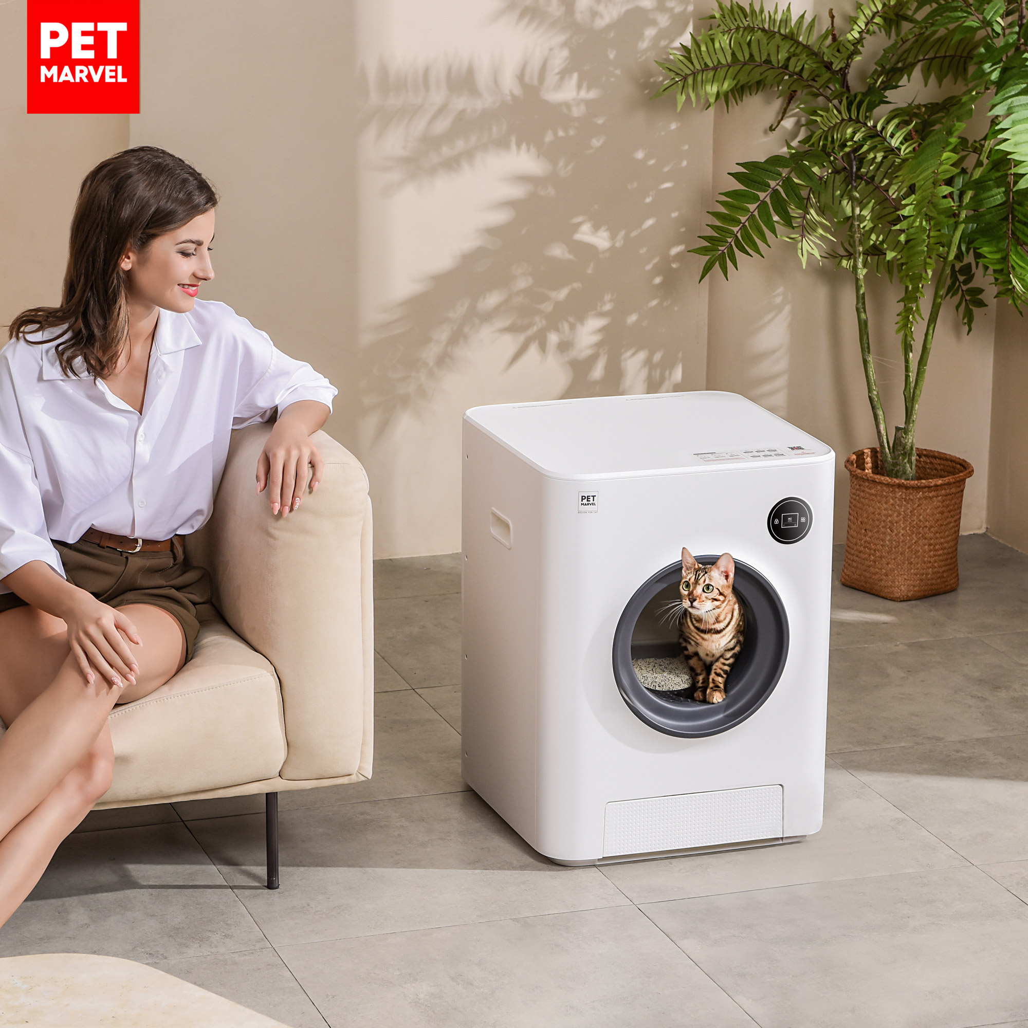 PET MARVEL Magic Cube Smart Cat Toilet - minimal design, remote control mobile app, built-in ozone, spacious interior